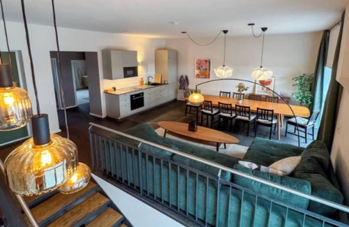 Prenzlauer Berg Apartment | Spacious Maisonette Retreat in Trendy Prenzlauer Berg