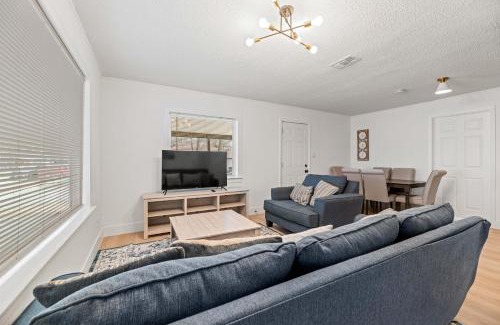 McKinney House | Spacious McKinney Bungalow - 4 Bedrooms