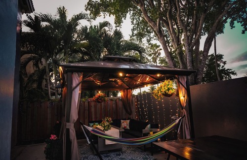 The Hammocks House | Spacious Miami Home w/Outdoor Lounge + Parking