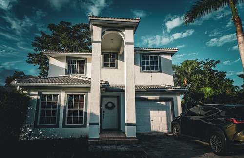 The Hammocks House | Spacious Miami Home w/Outdoor Lounge + Parking