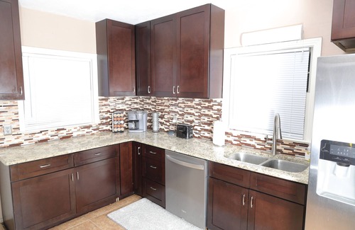 Tallahassee House | Pet-Friendly Mid-Cent Home Near FSU with Pool & Spa
