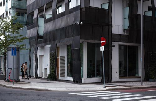 Bjørvika Apartment | Elegant 2BR Apartment in Central OSLO BARCODE, Rated 9/10