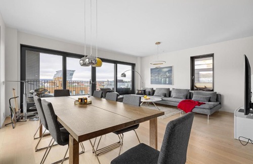 Bjørvika Apartment | Elegant 3BR Apartment in Central Oslo - Rated 9/10!