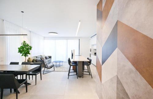 Tel Aviv City Center Apartment | Comfortable Family-Friendly Stays at Hotel by HolyGuest