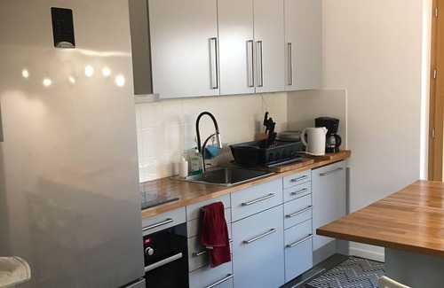 Fontainebleau Apartment | Modern Apartment in Fontainebleau: Walk to INSEAD & Downtown