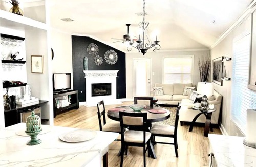 Little Elm House | Modern 4-Bedroom Home with Ocean Views and Pool