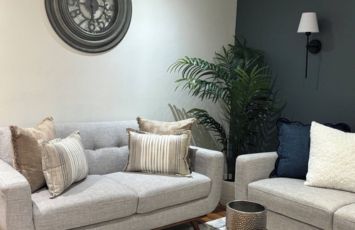 Halton Regional Municipality Apartment | Spacious & Modern Cozy Basement Apartment – Your Home Away from Home!