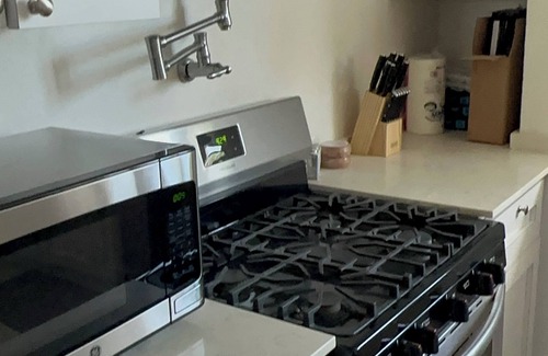 Hato Tejas House | Modern Home in Bayamon with Spa and Hot Tub Amenities