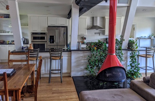 Sky Forest House | Spacious, modern retreat - minutes from downtown Austin