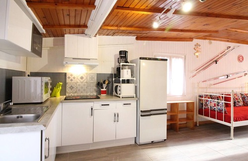 Mont-Dore Apartment | Comfortable 2-Bedroom Apartment Le Mont-Dore for Families