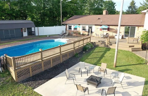 Sugar Grove House | Serene Escape with Private Pool & Hot Tub, 10/10 Rating!