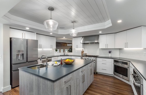 Stowe Area House | Family-Friendly Mountain View Home with Hot Tub & Pool