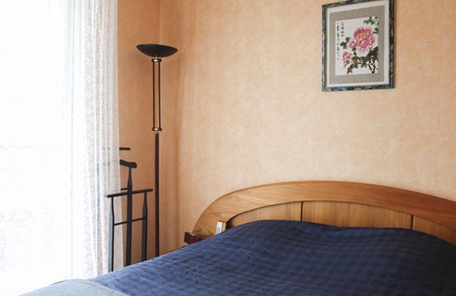 Republique–Point-du-Jour Apartment | Cozy Retreat Steps from the Seine with Family Amenities