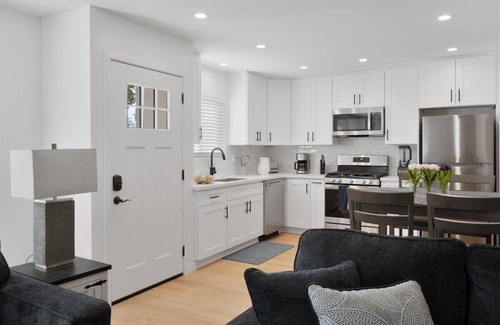 Southwest Anaheim Condo | New 2 BR Near Disney: A Family-Friendly Getaway
