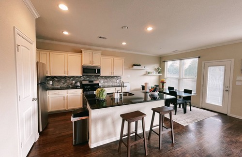 Conroe House | New 4-Bedroom House in Conroe: Pet-Friendly Retreat
