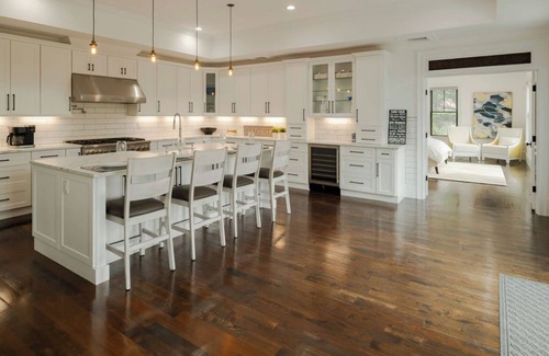 Centerville House | Family-Friendly Retreat Near Beach with FirePit & Space for 23