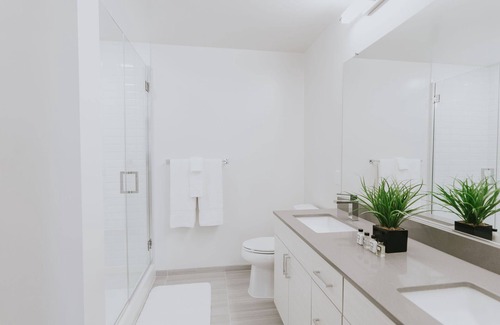 Town Center Apartment | Modern Furnished Apartment Steps from Merriweather Post
