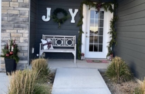 Kearney House | Inviting Country Retreat with Family-Friendly Amenities