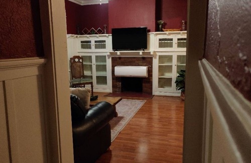Oleander - Sunset Apartment | Cozy New York Style Studio Near Hospitals with Breakfast