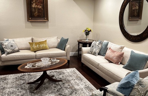 Crossgate Resort | Discover Newly Remodeled Spaces Near Scenic Hiking Trails