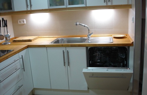 Sant Andreu Apartment | Newly Renovated Hotel with Convenient Transit Access