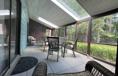 Chocorua House | Cozy Northern Lakes Region Pet Friendly Retreat for Families