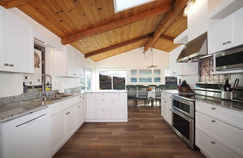 Bodega Bay House | Ocean View Retreat with Hot Tub & Beach Access Awaits