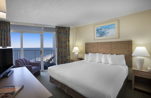 Arcadian Shores Resort | Oceanfront 3 Bedroom Condo with Spa & Pool Access