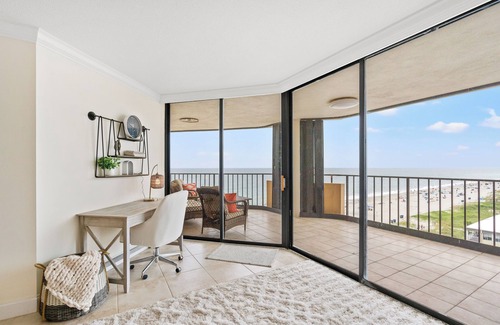 Myrtle Beach Condo | Spacious oceanfront condo, 24 hour secured building+ Free Attraction Tickets!