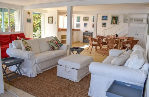 Park Bay Villa | Beachfront Villa with Pool & Ocean Views - Park Bay House