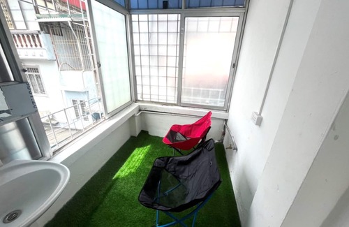 Đien Bien Apartment | Inviting Duplex House Near Hanoi Railway with Spa & Hot Tub