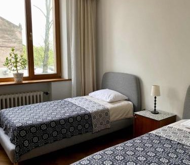 Old Town Apartment | Family-Friendly Old Town Apt Just 2 Min to the Island