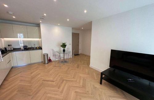 Eltham West Apartment | Elegant One Bedroom Apartment in Kidbrooke Greenwich