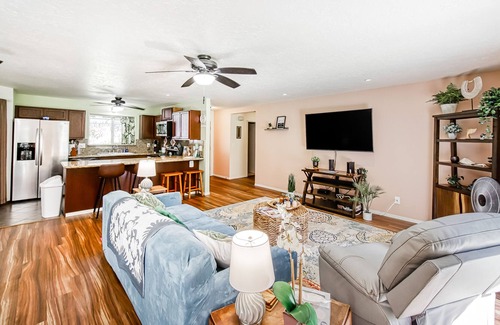 Kapoho House | Family-Friendly Pahoa Retreat with Fenced Yard & Fast WiFi