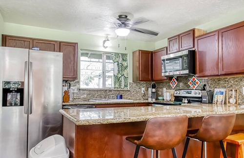 Kapoho House | Family-Friendly Pahoa Retreat with Fenced Yard & Fast WiFi