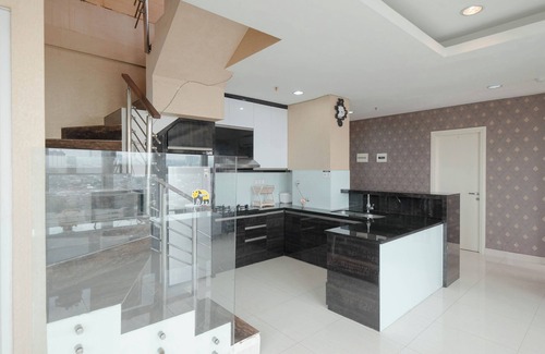 Sunter Apartment | Elegant 3BR Penthouse at Sunter Park View Apartment