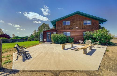 Pinedale House | Inviting Pinedale Home with Mountain Views and Spa Access