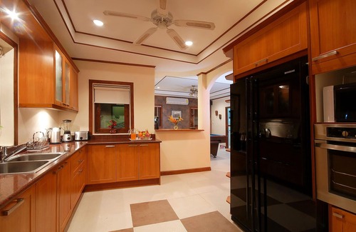 Bophut Villa | Discover a Pool Villa with Billiards in Chaweng