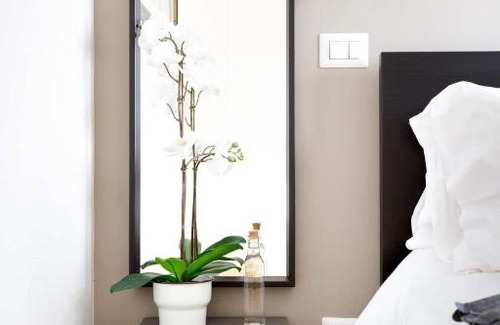 Tanjung Priok House | Cozy Private Ensuite Room for 3 - Pet & Child Friendly