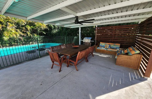 Sussex Inlet House | Family-Friendly Oceanfront Retreat with Private Pool & Kitchen