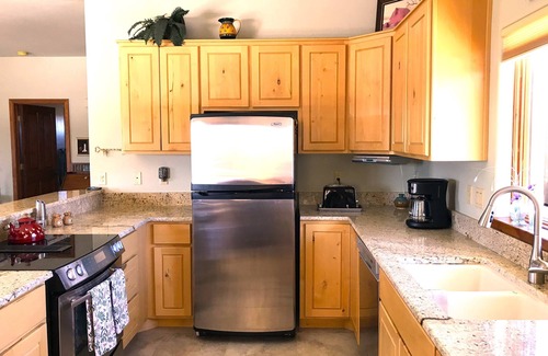 Mancos House | Private Guest House with Kitchen & Deck near Mesa Verde