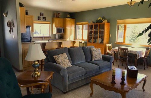 Mancos House | Private Guest House with Kitchen & Deck near Mesa Verde