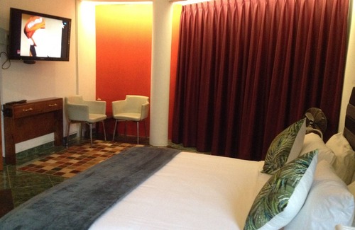 Salatiga Bed & Breakfast | Relaxing Private Room Surrounded by Nature's Serenity