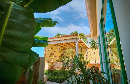 Varadero Villa | Oceanfront Private Studio Steps from Varadero Beach