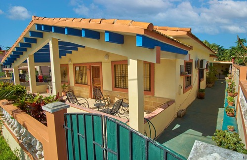 Varadero Villa | Oceanfront Private Studio Steps from Varadero Beach