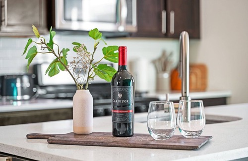 Manayunk House | Tranquil Escape: 5 Min to Main St with Rooftop Lounge