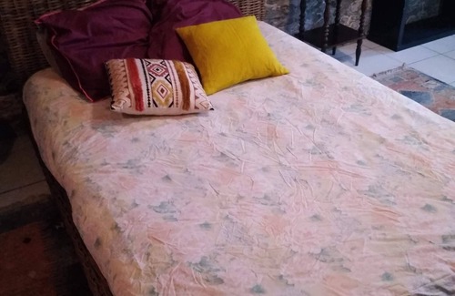 Le Minihic-sur-Rance Bed & Breakfast | Cozy Room with Beach Access & Spa, Steps from Downtown