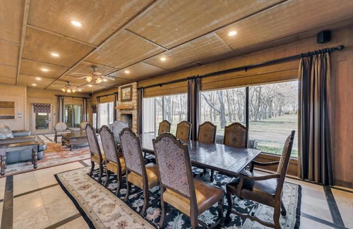 Weston House | Family-Friendly Ranch Home with Cinema Room & Pet Access