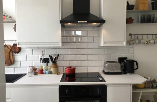 Hastings Apartment | Ocean View Regency Apartment in Old Town - Family Friendly