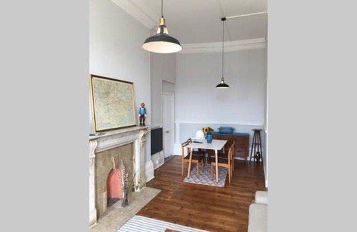 Hastings Apartment | Ocean View Regency Apartment in Old Town - Family Friendly